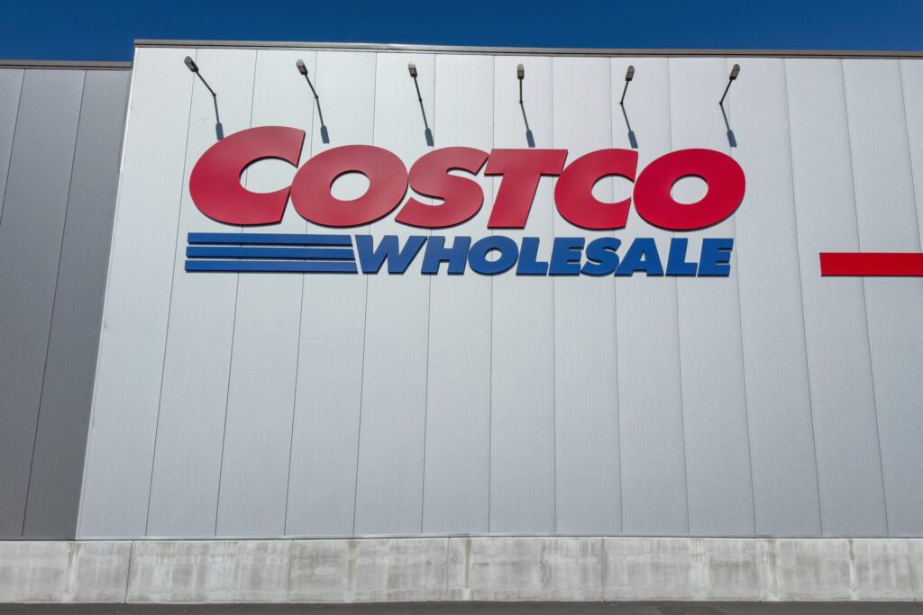 13 Retailers That Want to Buy Your Clutter (Including Costco) 13 Retailers That Want to Buy Your Clutter (Including Costco)