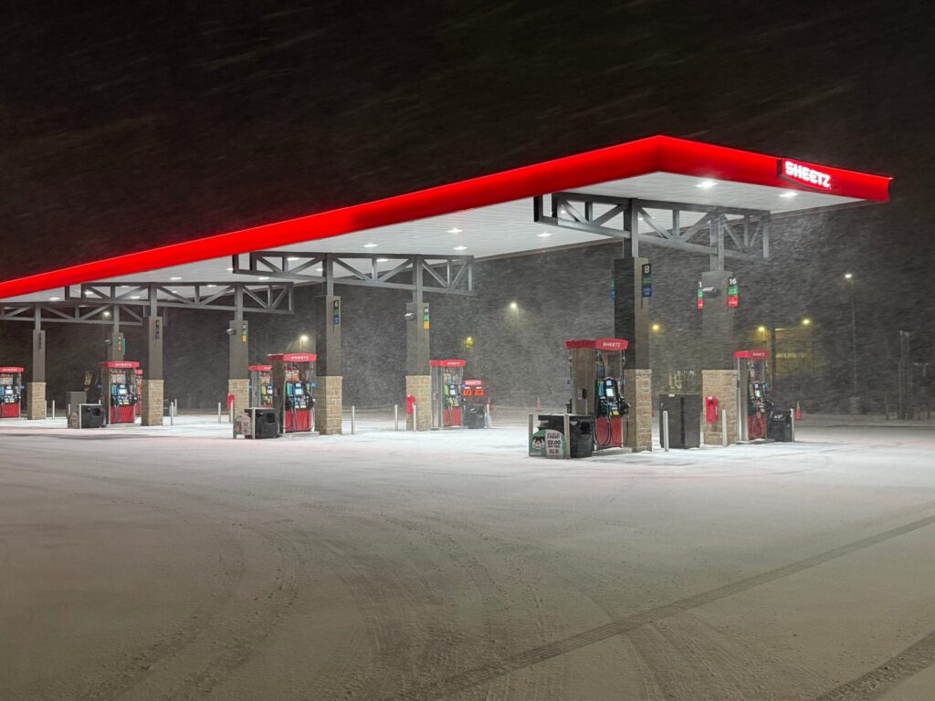 A Winter Storm Is Coming. Why When You Fill Up on Gas Matters