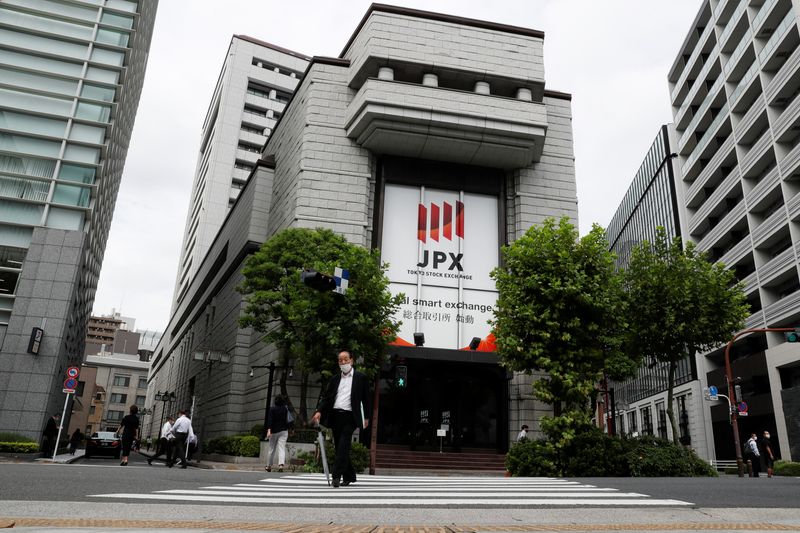 Asian stocks extend global rout; bonds hammered as war drags on Asian stocks extend global rout; bonds hammered as war drags on