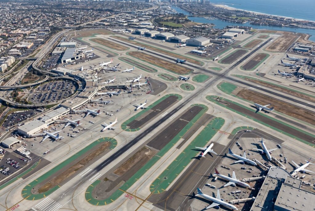 Fewer Summer Flights Planned at This Major US Airport. What’s Happening?